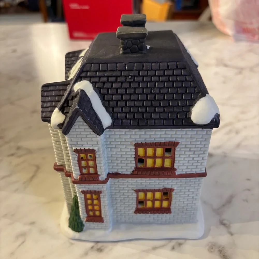 Trim A‎ Home Holiday Memories NO Light Ceramic Christmas Village House 1995